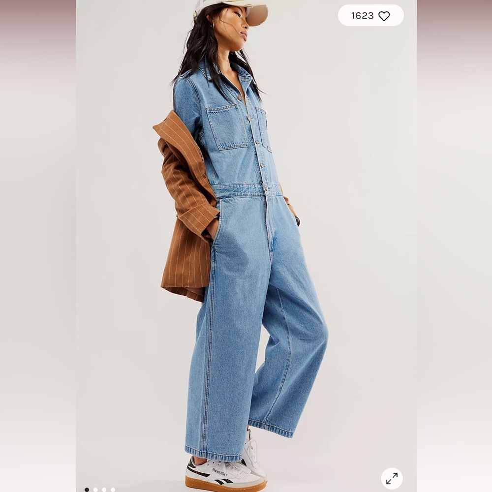 Levi’s Denim Iconic Jumpsuit in color “More money more problems”
